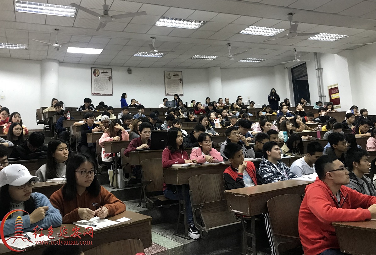 演讲003.jpg