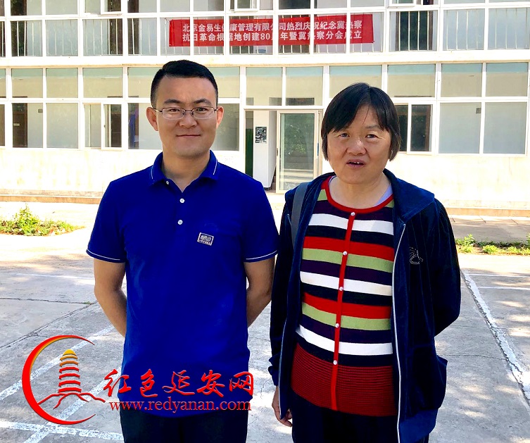 常世民与开国上将邓华之女邓欣.jpg