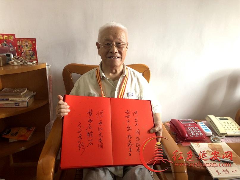 高如珍：原南京军区三局政治部主任，89岁VV.jpg