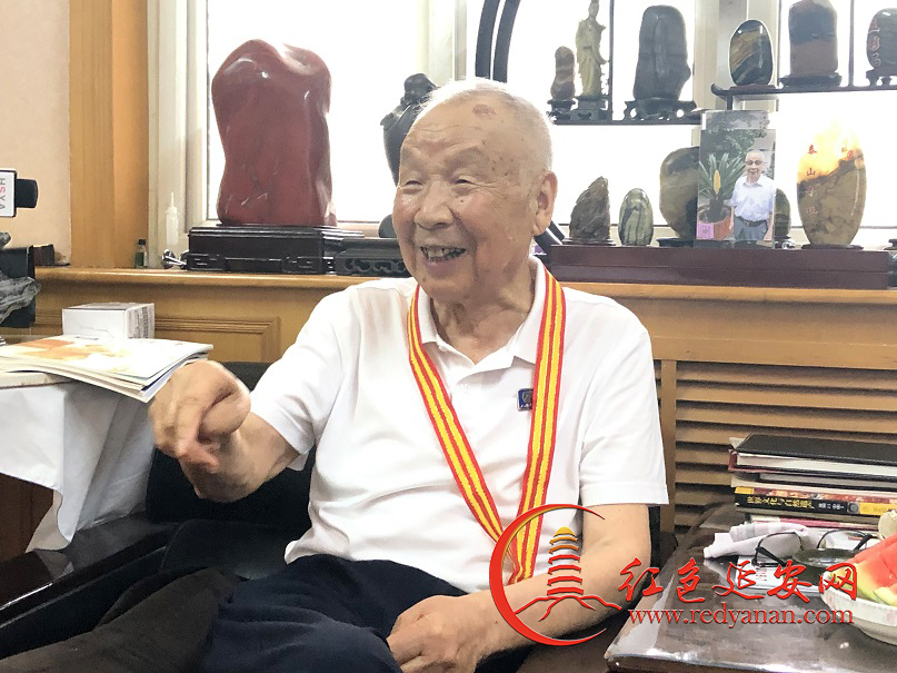 商锡坤：原陆军第28 军副军长，91岁.JPG