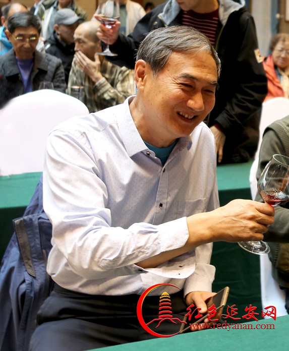 刘进VVV.jpg