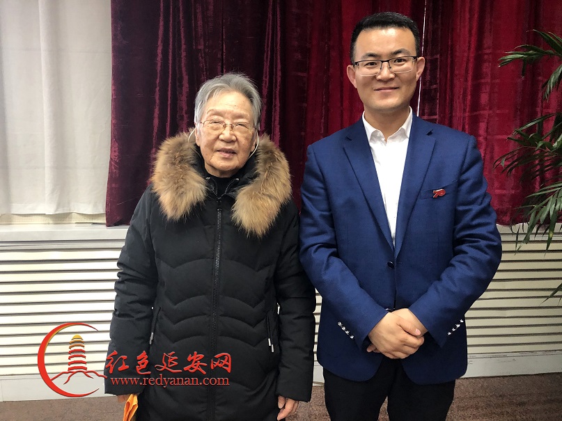 常世民吴一曼阿姨.jpg