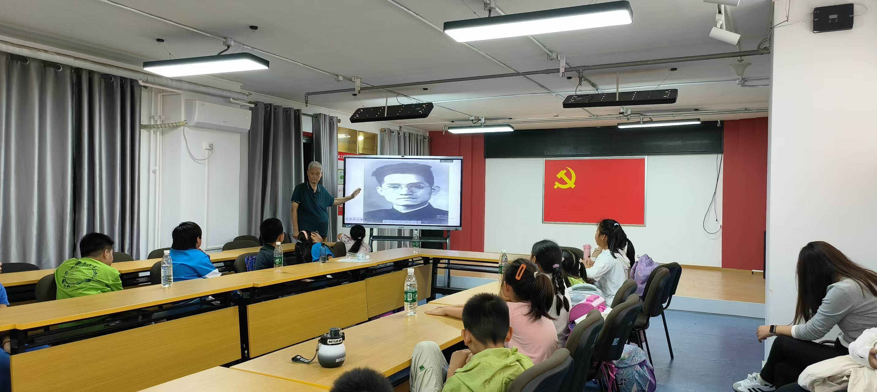 微信图片_20251018155836.jpg